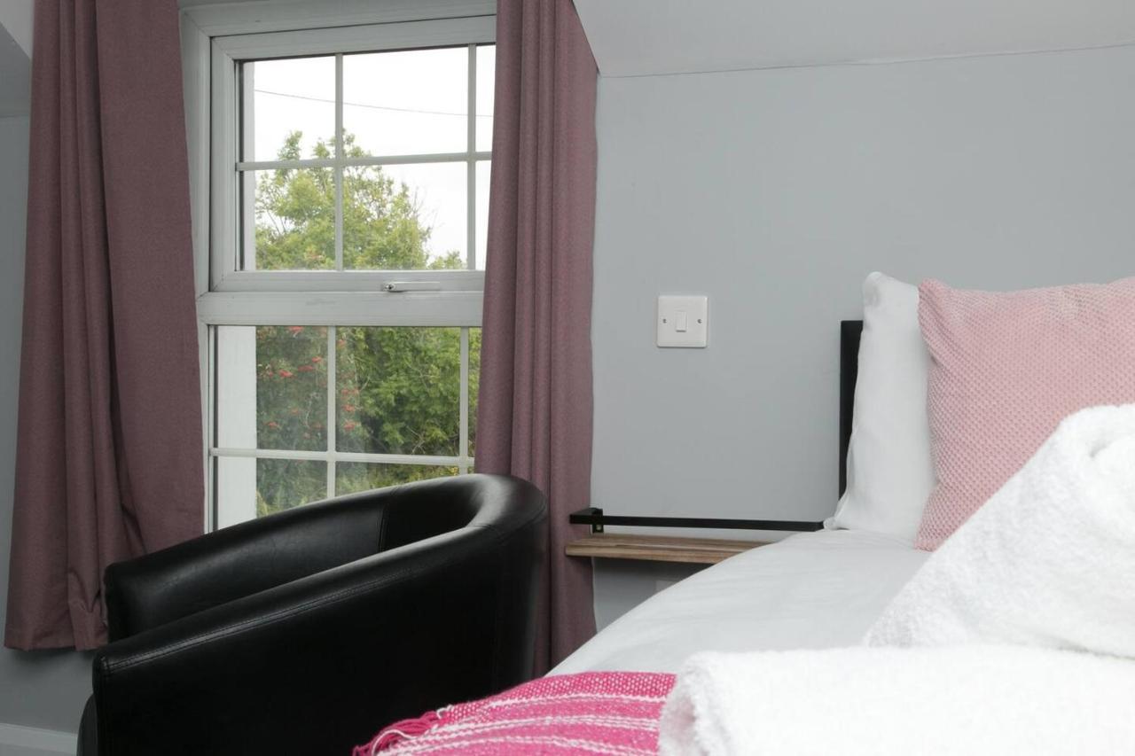 Pass The Keys Modern En-Suite Room In Country Pubrestaurant 2 Llanddona Εξωτερικό φωτογραφία