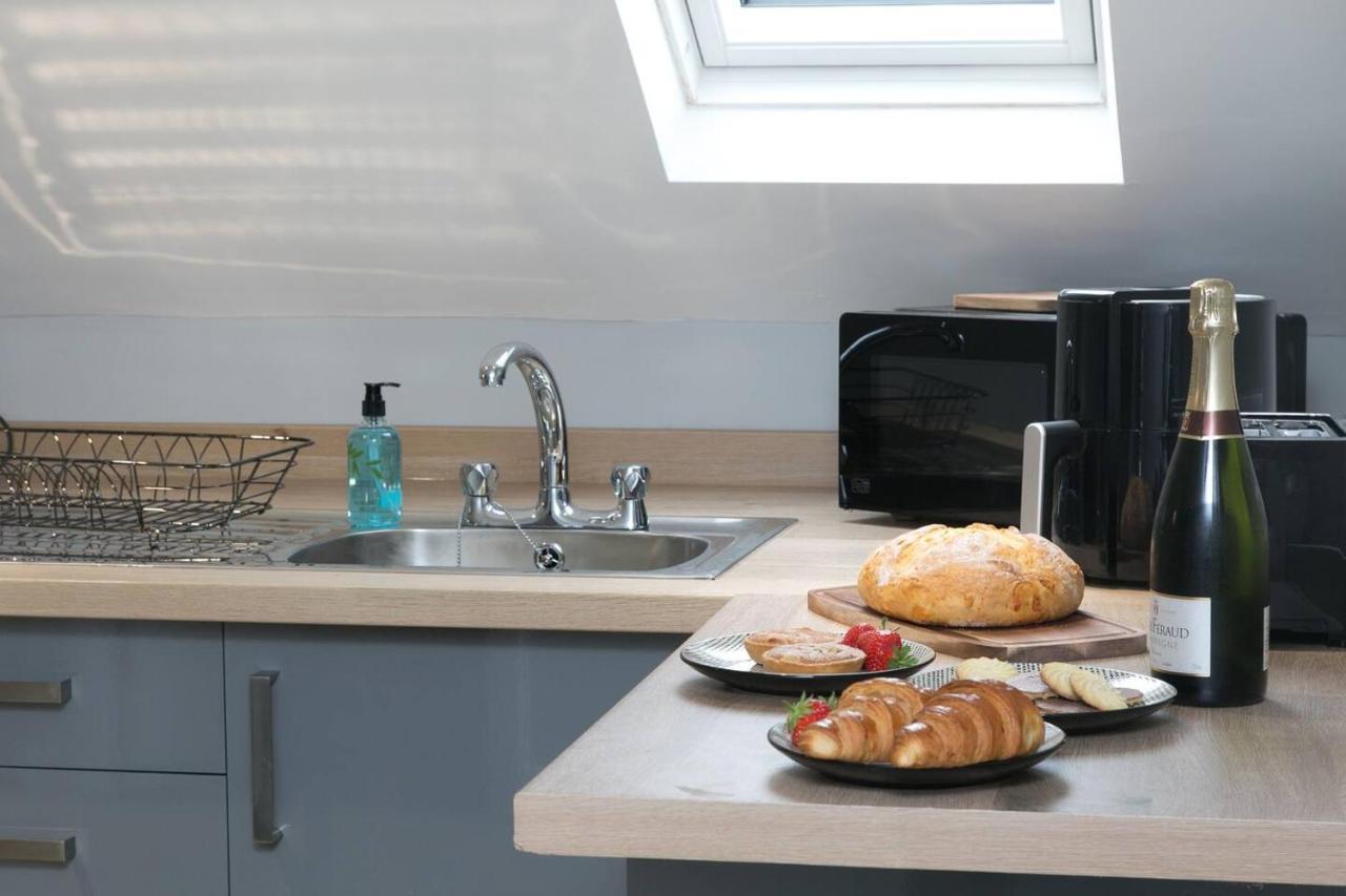 Pass The Keys Modern En-Suite Room In Country Pubrestaurant 2 Llanddona Εξωτερικό φωτογραφία